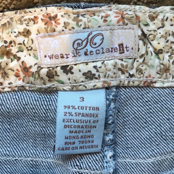 Blue Jeans - Picture 13 of 14